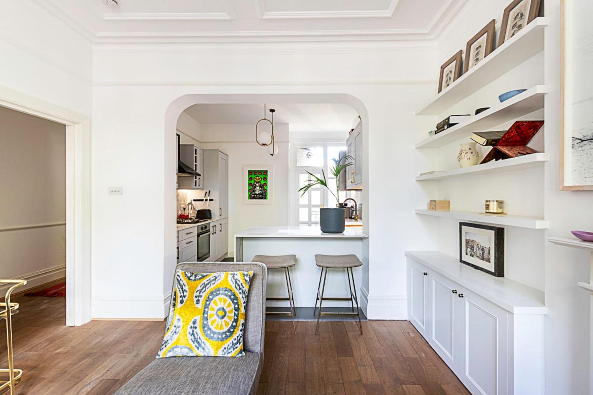 Stunning Maida Vaile Apartment
